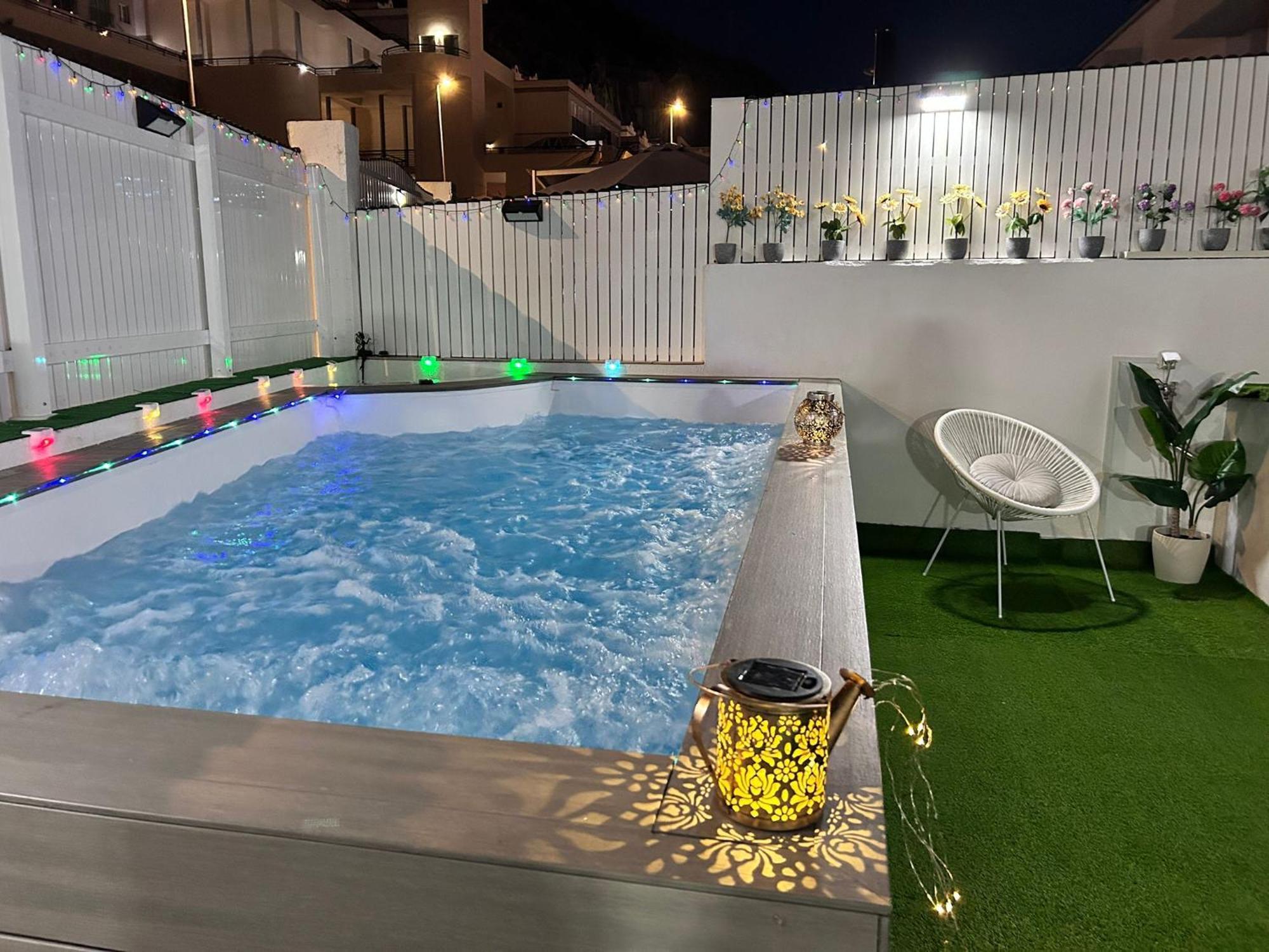 Big Villa Puerto Rico With Heated Saltwater Jacuzzi Pool & Bbq & Private Parking Exterior foto